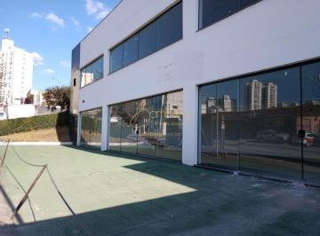Comercial · 340m² · 10 Vagas · Excelente loja em local de grande movimento !
