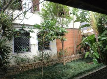 Casa · 250m² · 3 Quartos · 3 Vagas · Campo belo