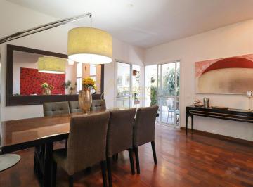 Casa · 350m² · 5 Quartos · 3 Vagas · Casa de condomínio com jardim e churrasqueira no Alto da Boa Vista