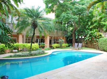 Casa · 622m² · 4 Quartos · 4 Vagas · CASA EM CONDOMÍNIO FECHADO - 4 SUITES - 4 VAGAS - JARDIM - PISCINA- ESPAÇO GOURMET E MUITA SEGURANÇA