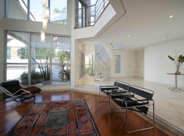 Casa · 560m² · 4 Quartos · 6 Vagas · Moderna, clara e única. Apaixone-se por essa casa de destaque no Alto de Pinheiros.