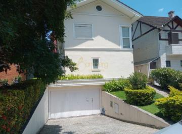 Casa · 340m² · 3 Quartos · 4 Vagas · Ótima casa em condomínio fechado!