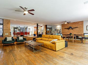Casa · 350m² · 4 Quartos · 2 Vagas · Granja Julieta, Rua Fechada com Cancela, 4 suítes, jardim