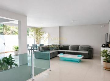 Casa · 420m² · 3 Quartos · 4 Vagas · Casa térrea, com fino acabamento, com área verde e Edícula!!