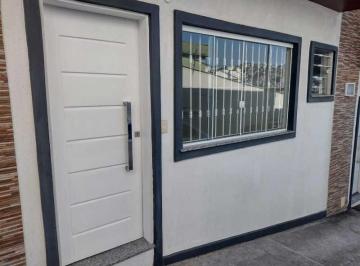 Casa · 69m² · 2 Quartos · 1 Vaga · Casa de Vila com Vaga de Garagem