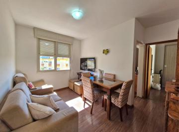 709023_ijUD252J7aP982_70902368b19cf33018f.jpg · Apartamento de 2 dormitórios e 1 vaga de garagem, no bairro Passo da Areia, em Porto Alegre.