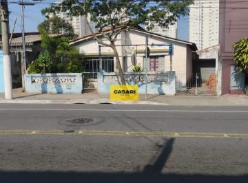 Comercial · 120m² · 2 Vagas · Terreno de 195m² com casa antiga em excelente localização comercial no Baeta Neves