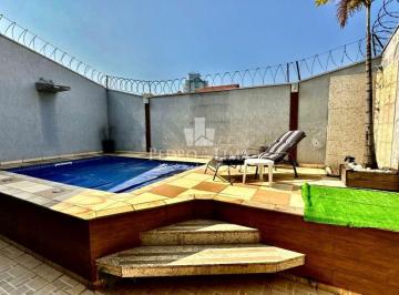 Casa · 350m² · 4 Quartos · 6 Vagas · Casa no Anália Franco, com piscina.