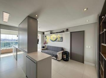 Apartamento · 68m² · 2 Quartos · 1 Vaga · Flat mobiliado à venda no Campo Belo| 68m² | 2 Dormitórios | 1 Vaga de Garagem