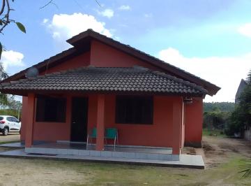 Casa · 135m² · 2 Quartos · 1 Vaga · Excelente imóvel localizado na rodovia que liga Araranguá as praias.