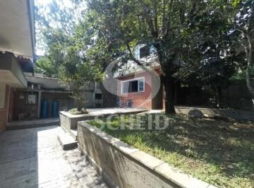 Casa · 321m² · 3 Quartos · 2 Vagas · Casa térrea c/ quintal e excelente espaço interno