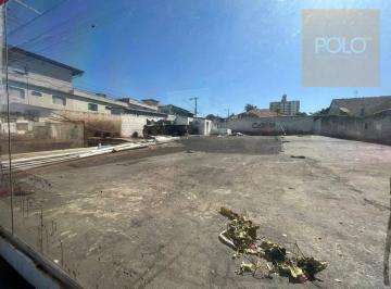 e3e0b84c8ef76285e9d83fa9c5087d9f73095132 · Terreno à venda no bairro Brasil em Uberlândia
