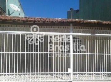 Casa · 144m² · 3 Quartos · 2 Vagas · QNQ 2 | Casa com 3 quartos - sendo 1 suíte - 2 vagas - aceita financiamento - Ceilândia Norte