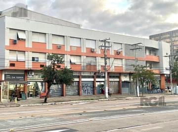 Apartamento · 70m² · 2 Quartos · Apartamento de 2 Dormitórios totalmente reformado com churrasqueira