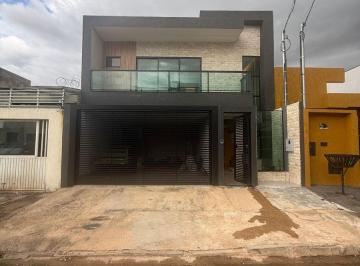 Casa · 144m² · 3 Quartos · 3 Vagas · QE 50 Guará II sobrado 3 quartos 3 suítes