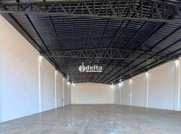 Comercial · 654m² · 5 Vagas · Galpão disponível para Locação no bairro Grand Ville em Uberlândia-MG.