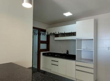 Foto 01 · APARTAMENTO NO CENTRO DA CIDADE COM 02 DORMITÓRIOS, SENDO UMA SUÍTE, ELEVADOR E TERRAÇO PRIVATIVO. S