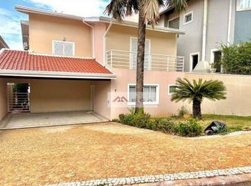 1c8326f345839fb27fb4f28b8041f64263944b79 · Casa com 4 quartos