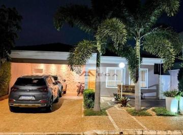 e1efe1d04ef30489d402a95f0bf55c36f2c8721c · Casa com 3 quartos