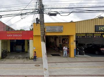 Comercial · 200m² · 7 Quartos · Loja na Avenida Mateo Bei, N. 2011 • 200 m²