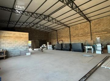 Comercial , Santa Maria · Galpão para Aluguel com estrutura completa e vasta área externa.