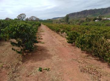 Rural de 5 quartos, Altinópolis · Com 120 mil pés de café mecanizados ,toda infraestrutura 
