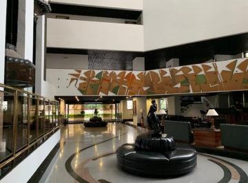 Apartamento de 1 quarto, São Paulo · Espaçoso 42 m2 mobiliado prontinho e com serviços nos Jardim Paulista!