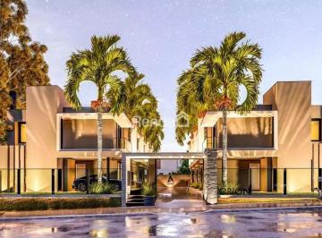 Fachada · Casa à venda - no Centro