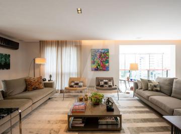 Apartamento · 320m² · 3 Quartos · 4 Vagas · Apartamento maravilhoso com vista para o verde do Jardim Europa - 320 m² - 3 suítes