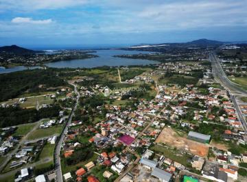 740431_iEyj82S2wr3999Z917QYV_74043168b216de4df1b.jpg · Terreno de esquina com 584 m² em localização estratégica - Araçatuba, Imbituba/SC
