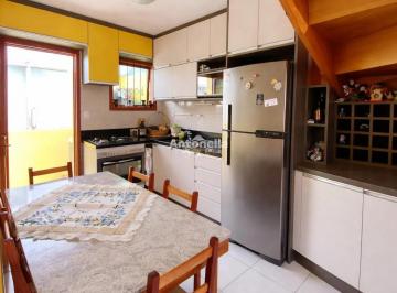 Casa · 2 Quartos · 2 Vagas · Sobrado Triplex à venda no bairro São Luiz
