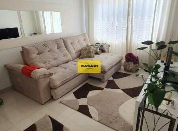 Casa · 215m² · 4 Quartos · 2 Vagas · Belíssimo Sobrado de 215 m² com 4 dormitórios no Bairro Demarchi em São Bernardo do Campo