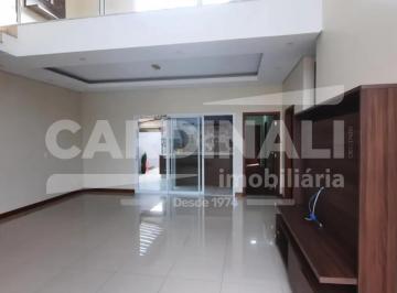 Sala · Excelente imóvel em condomínio fechado em São Carlos - SP