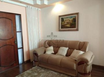 Casa · 200m² · 4 Quartos · 3 Vagas · Oportunidade - Casa - Vista Verde - 4 Dormitórios - 155m².