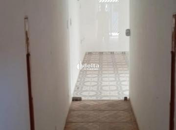 Casa 1 · Casa com 3 quartosdisponível para venda no bairro Jardim Patrícia em Uberlândia-MG.