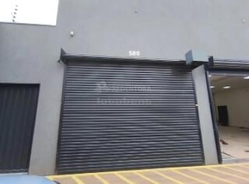 Comercial · 115m² · 4 Vagas · Salão comercial para locação localizado no Parque Industrial.