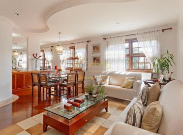 Casa · 340m² · 3 Quartos · 4 Vagas · Linda, ampla e em condomínio