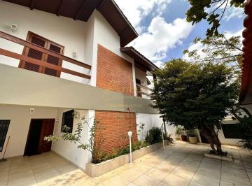 Casa · 280m² · 4 Quartos · 4 Vagas · Sobrado de 280m² úteis no Campo Grande com 4 suítes e 4 vagas