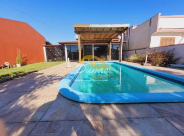 Casa · 119m² · 2 Quartos · 2 Vagas · AMPLA RESIDÊNCIA COM PISCINA NO BALNEÁRIO OÁSIL SUL