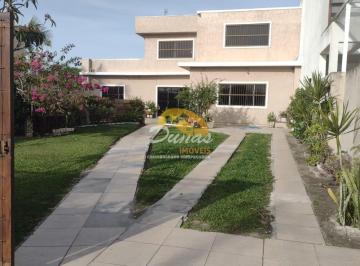 Casa · 217m² · 3 Quartos · 2 Vagas · BELÍSSIMO SOBRADO À VENDA NO BAIRRO ZONA NOVA DE TRAMANDAÍ