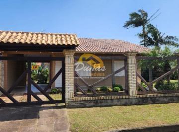 Casa · 118m² · 3 Quartos · 4 Vagas · AMPLA RESIDÊNCIA COM LOTE 900m, PRÓXIMA AO MAR EM NOVA TRAMANDAÍ