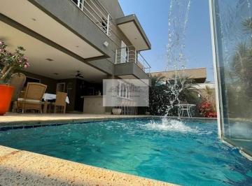 Casa · 370m² · 3 Quartos · 4 Vagas · Casa Alto Padrão no Condomínio Damha III