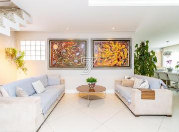 Casa · 337m² · 4 Quartos · 4 Vagas · Excelente residência de alto padrão ampla e perfei