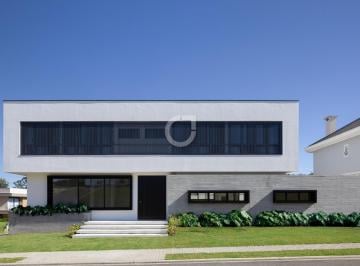 Casa · 405m² · 4 Quartos · 4 Vagas · Casa no Condomínio Alta Vista, com arquitetura con