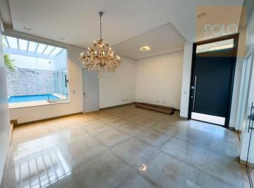 bfcc25b3995530c35fa98d826e36d710eac258ef · Casa à venda no Condomínio Jardins Barcelona em Uberlândia