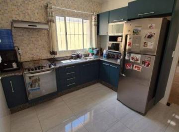 6e6df111413e4305d5a2c943d739b37a690a9966 · Casa com 3 dormitórios à venda, 225 m² por R$ 1.380.000,00 - Engordadouro - Jundiaí/SP