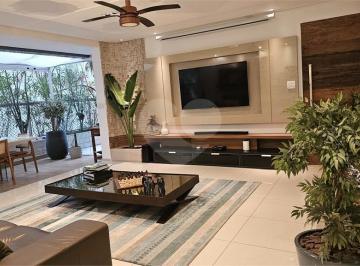Apartamento · 230m² · 3 Quartos · 2 Vagas · Apartamento com 3 quartos à venda em José Menino - SP