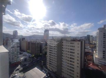 Apartamento de 3 quartos, Santos · Apartamento com 3 quartos à venda em Gonzaga - SP
