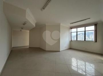 Comercial · 100m² · 1 Vaga · Salas à venda em Gonzaga - SP