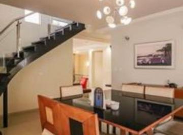 Casa de 3 quartos, São Paulo · Casa à venda com 258m², 3 quartos 2 suítes, piscina e 6 vagas - 